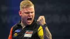 200-1 outsider De Decker stuns Humphries to win World Grand Prix