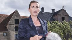 Mette Frederiksen memberi pernyataan pers