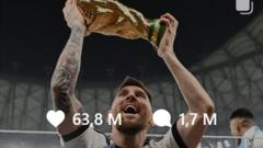 Post de Instagran de Lionel Messi con la Copa del Mundo en el estadio Lusail de Qatar 2022.