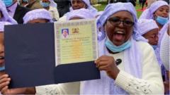 Umugore w'umushona wo muri Kenya ariko arerekana jarangamuntu yahawe