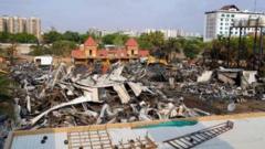 राजकोट: गेम ज़ोन में आग लगने से 27 लोगों की मौत, पुलिस ने दो लोगों को किया गिरफ्तार
