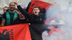 Албански демонстранти у јужном делу Косовске Митровице