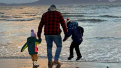 Tadau'n dweud bod iselder ôl-enedigol yn effeithio arnyn nhw hefyd