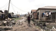 Man dey waka for Bariga slum for Lagos