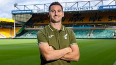 McLean agrees extended deal with Norwich