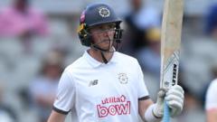 Lancashire rally after Middleton ton for Hampshire