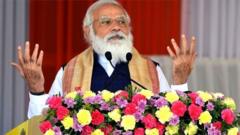 పత్రికా స్వేచ్ఛను నరేంద్రమోదీ, ఆయన ప్రభుత్వం అణచివేస్తున్నారని ప్రతిపక్షాలు, జర్నలిస్టులు విమర్శిస్తున్నారు.