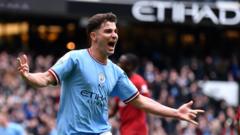 Man City thump Liverpool to keep pressure on Arsenal