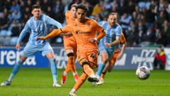 Hull win at Coventry to keep play-off hopes alive