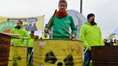 Protest against nuclear power outside the Bundestag in Berlin, November 2022