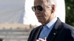 Biden and Trump on way to Mexico border for competing visits