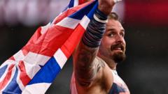 Davies claims fifth world shot put crown