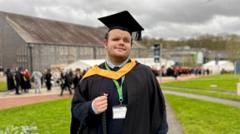Blind graduate advises others to ‘dream big’