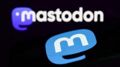 Логотип Mastodon