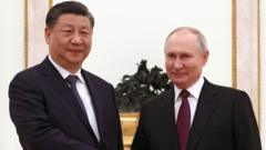 الرئيس الروسي فلاديمير بوتين مستقبلا الرئيس الصيني شي جينبينغ