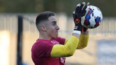 Fulham sign Swansea keeper Benda
