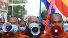 Monges budistasjogos legais para jogar com amigosMianmar