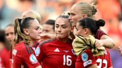 Yr Iseldiroedd yn trechu Cymru'n gyfforddus yn Euro 2025