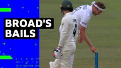 Broad switches bails again before removing Murphy
