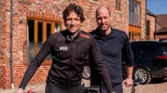 'Starstruck' staff as Prince William pedals to pub