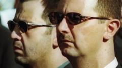 Маҳер ал-Асад ва Президент Башар ал-Асад, сурат 2000 йилда олинган