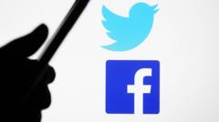Facebook fi Twetter