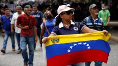 Manifestante participa de protesto contra o governo Maduro em Caracas, Venezuela, 11/08/2022
