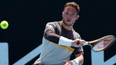 Hewett reaches wheelchair singles final but Reid loses