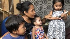 උපත් පාලන ක්‍රමවේද පිළිබඳව රෝවෙලි ට දැනුමක් ලැබෙන විට හත්වැනි දරුවා ද ප්‍රසුත කර හමාරය.