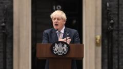 Boris Johnson anunciacasino dando bonusrenúncia como líder do Partido Conservador do Reino Unido