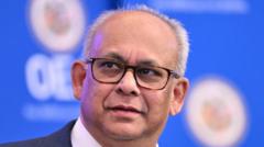 «Tenemos que evaluar el impacto de las nuevas políticas de EE.UU. en el hemisferio. Hay ciertas normas que aplican a las deportaciones»: Albert Ramdin, próximo jefe de la OEA
