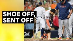 ‘That’s amazing’ – Altuve ejected after taking off shoe to protest call