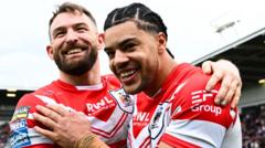 Winger Murphy extends contract at St Helens