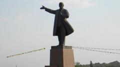 Central Asia's tallest Lenin statue taken down