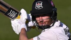 Late wickets check Gloucs progress at Sussex