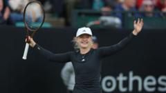 'They couldn't get a dog sitter' - Jones calls home after reaching US Open