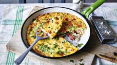 Pea, mint and cheddar frittata