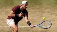 Can Draper Overcome Popyrin to Advance to Queen&#039;s Quarterfinals?