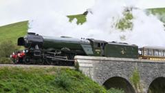 Flying Scotsman returns to heritage railway line