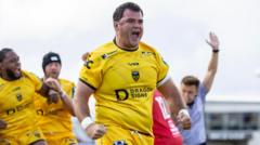 Dragons prop Coleman signs new contract