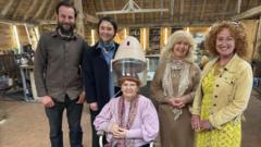 Repair Shop fixes mother’s vintage salon hairdryer