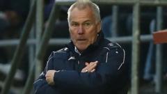 Ex-Premier League boss Taylor takes Canvey Island job