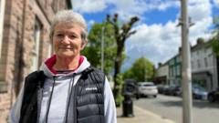 Residents 'horrified' at state of pollarded trees