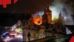 Пошкоджена Києво-Печерська лавра, є загиблі. Як світ реагує на новий російський обстріл?
