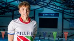 Swimmer Nowacki delays A-level results to win gold
