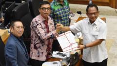 DPR segera sahkan revisi UU Pilkada, putusan MK soal pencalonan kepala daerah 'dibegal'