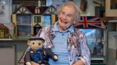 The 101-year-old who created a dolls' house museum with her childhood toys
