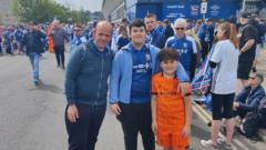 Fans line streets for Ipswich Town parade