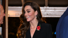 Kate joins royals at Remembrance event