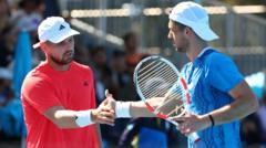 Britons Cash and Glasspool through in men’s doubles